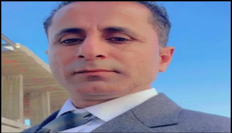 الكاش يغادر مطار العاصمة عدن للعلاج