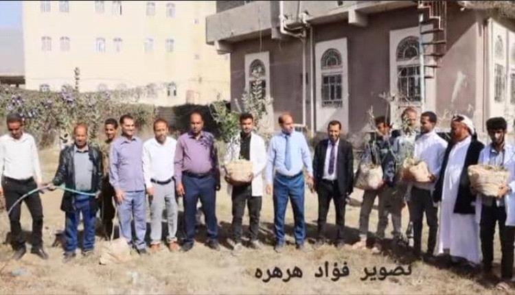 ​تحت شعار "الجودة مسؤولية الجميع:
مبادرة طلابية لزراعة الأشجار في رحاب جامعة خليج عدن الدولية